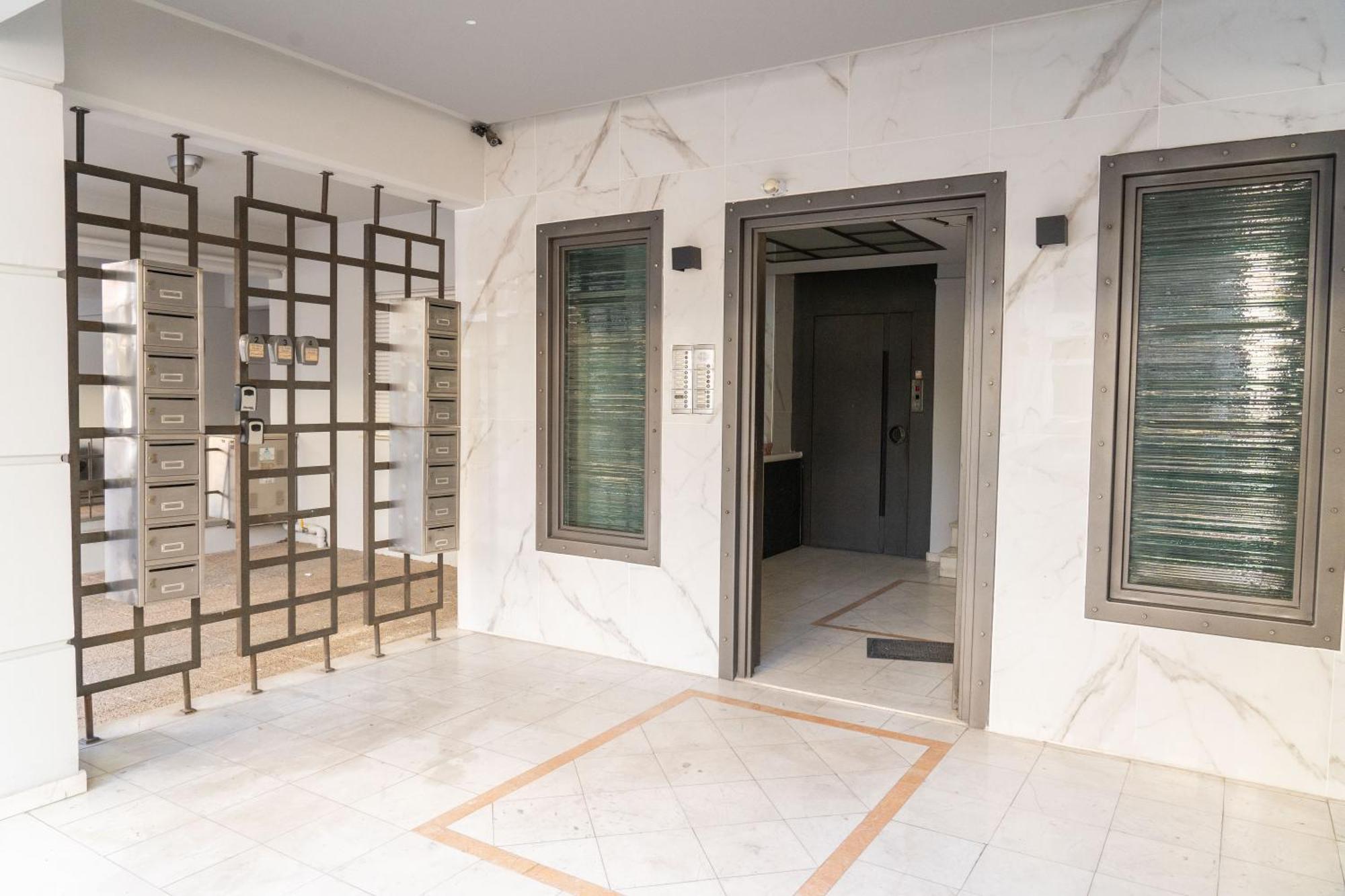 The Whole Packet A4 Center With Parking Apartment Larissa Exterior foto