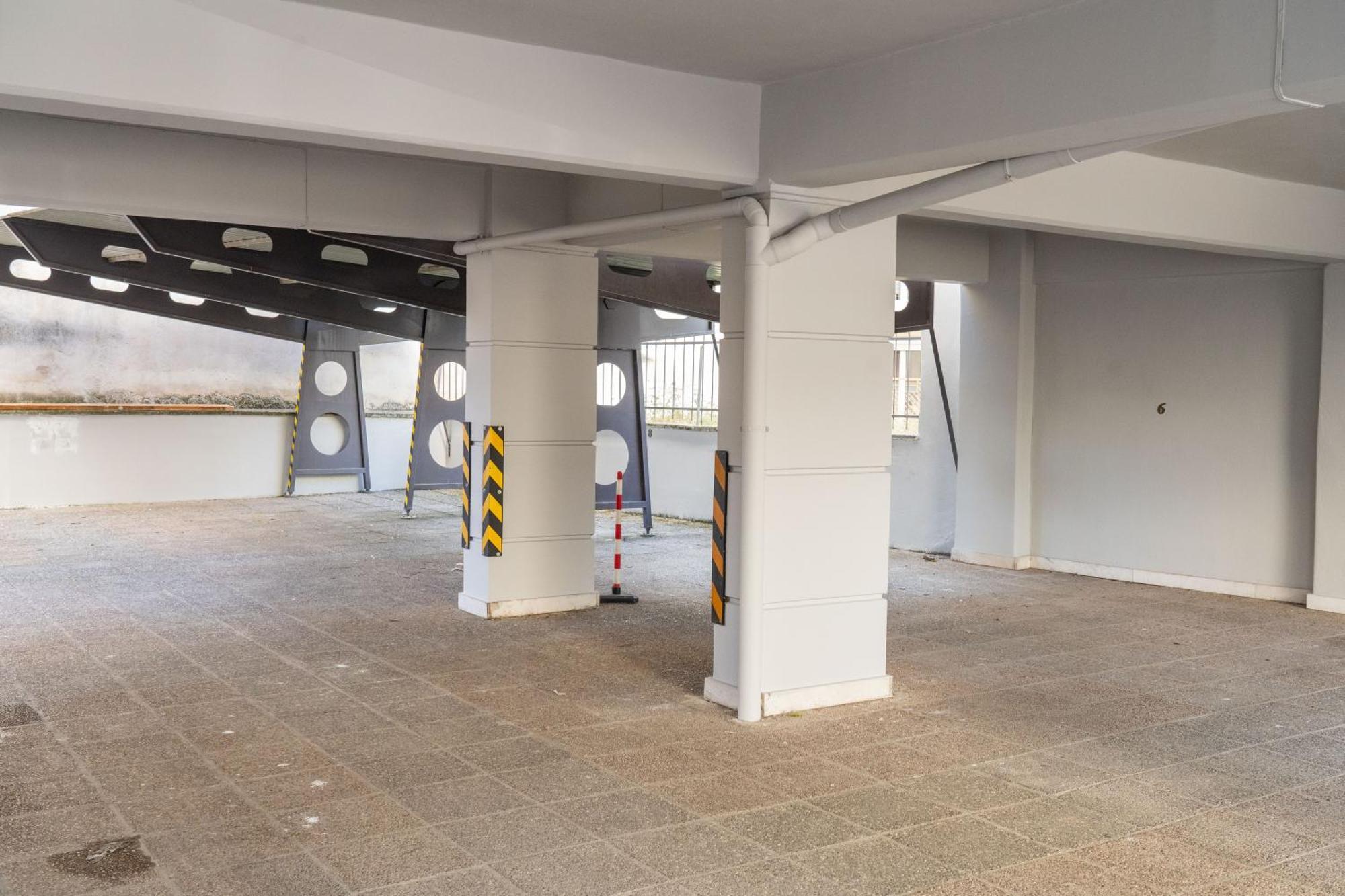 The Whole Packet A4 Center With Parking Apartment Larissa Exterior foto