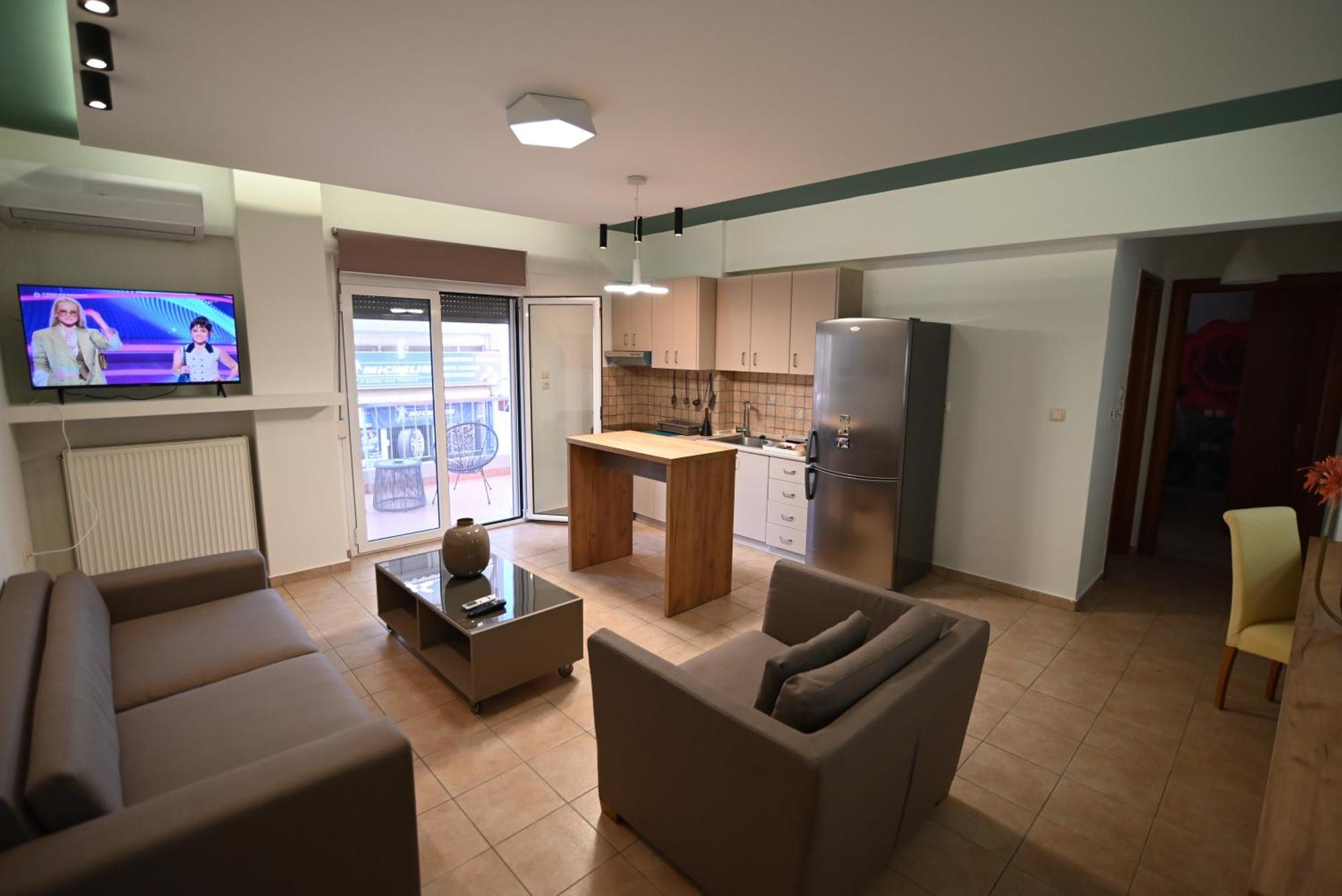 The Whole Packet A4 Center With Parking Apartment Larissa Exterior foto