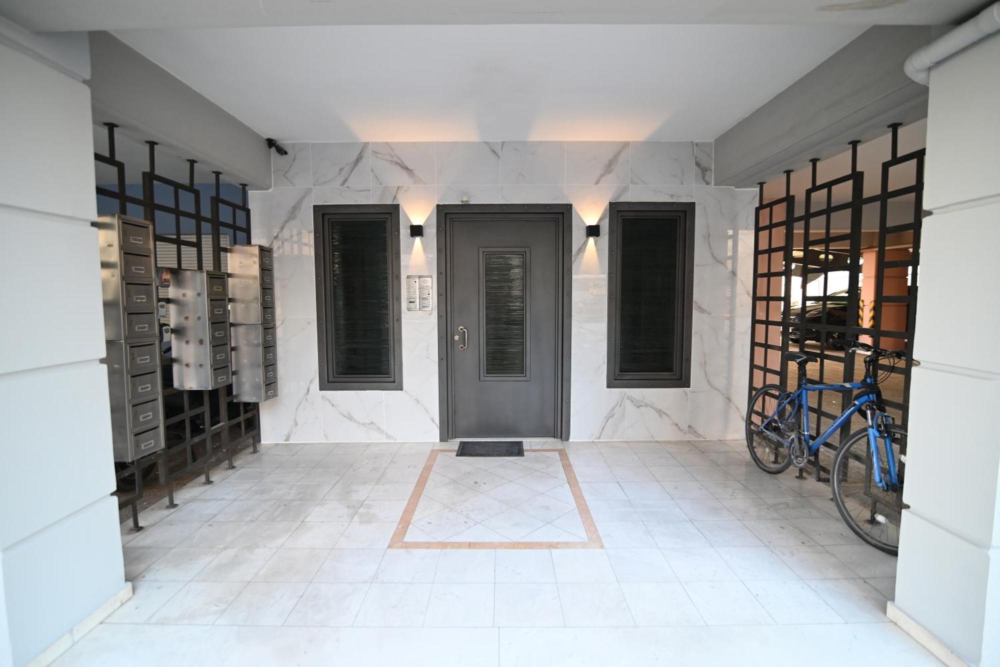 The Whole Packet A4 Center With Parking Apartment Larissa Exterior foto